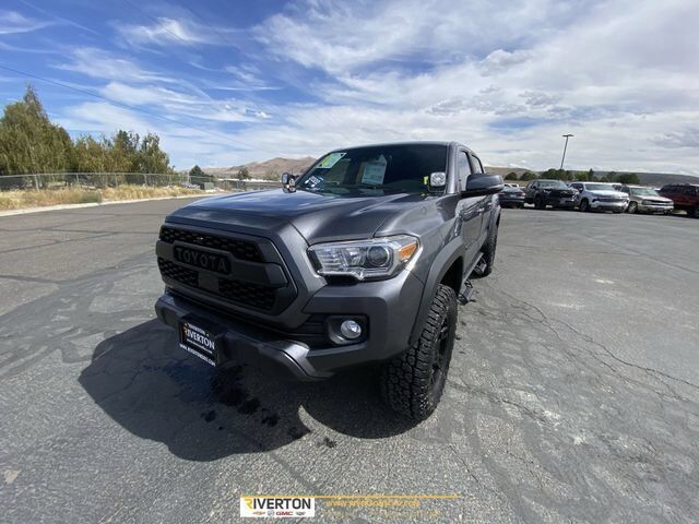 2022 TOYOTA Tacoma