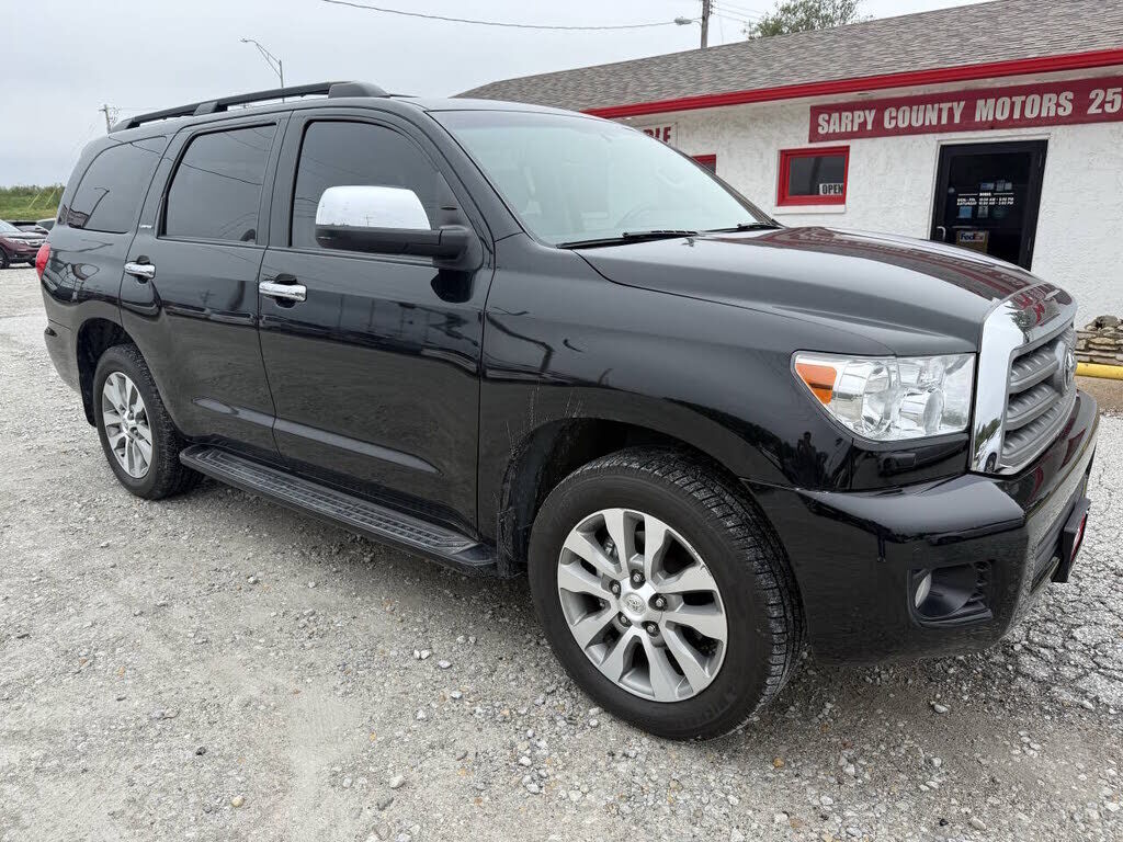 2017 TOYOTA Sequoia