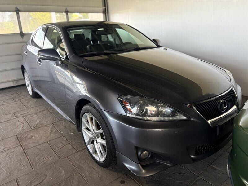2013 LEXUS IS