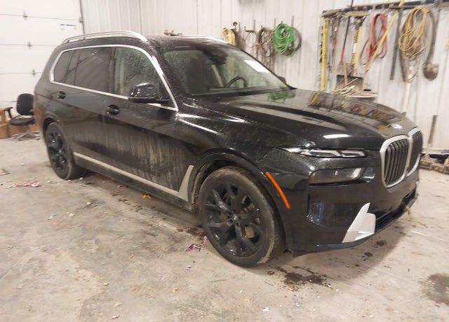 2023 BMW X7