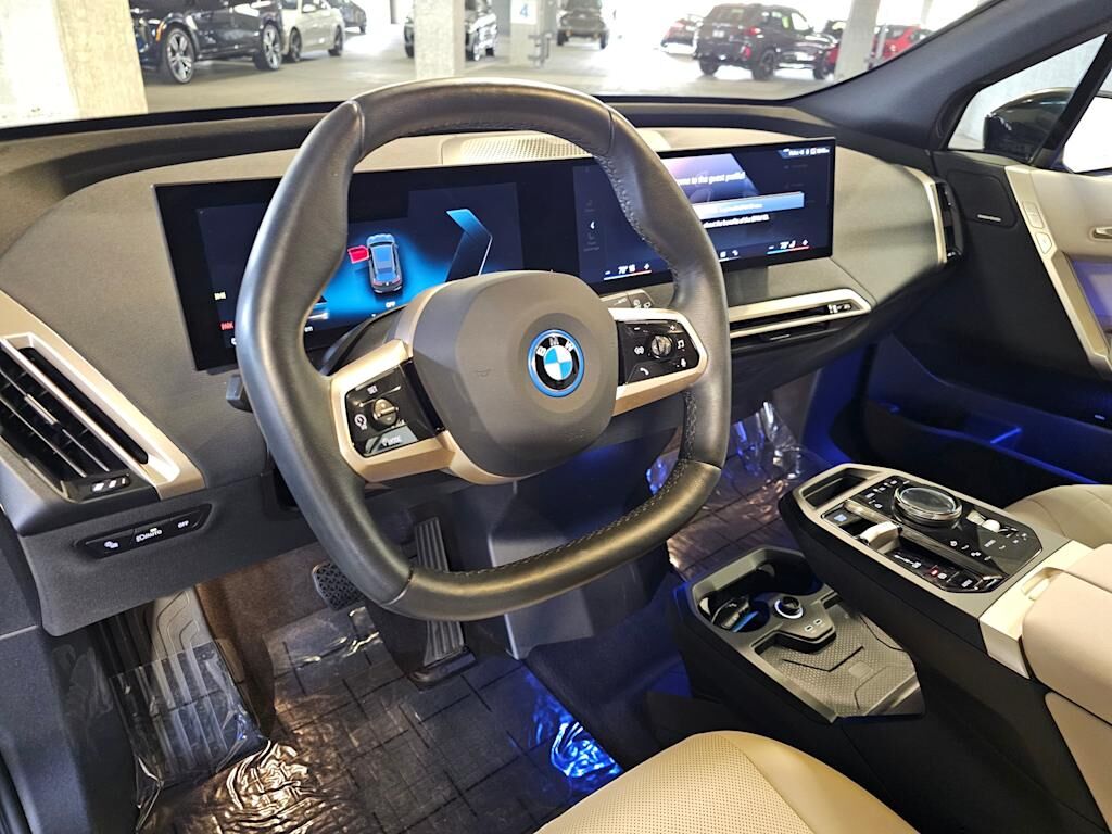 2024 BMW iX