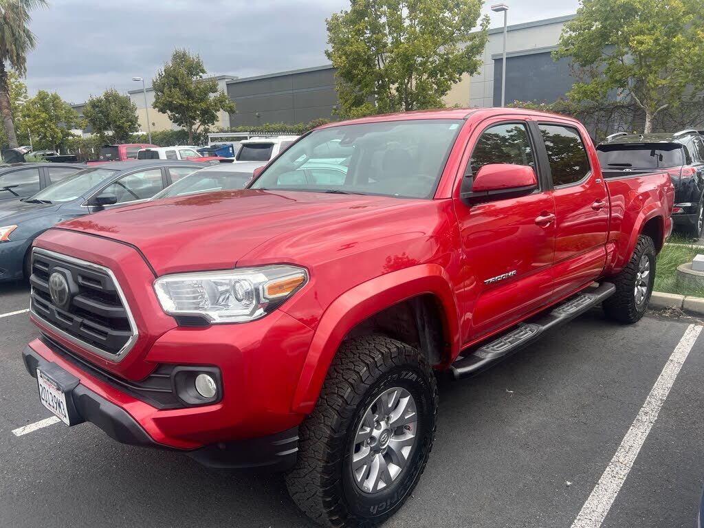 2019 TOYOTA Tacoma