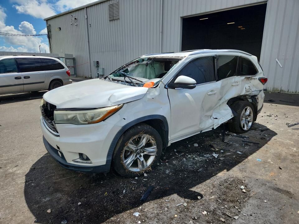 2016 TOYOTA Highlander