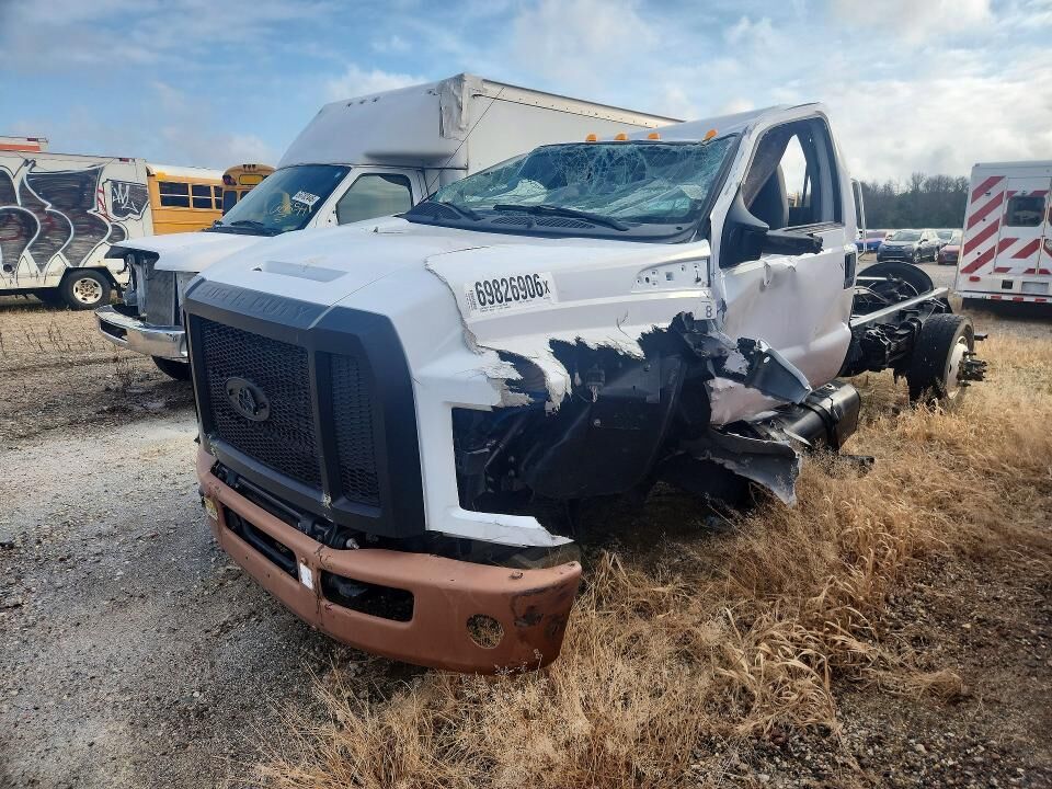 2021 FORD F-650