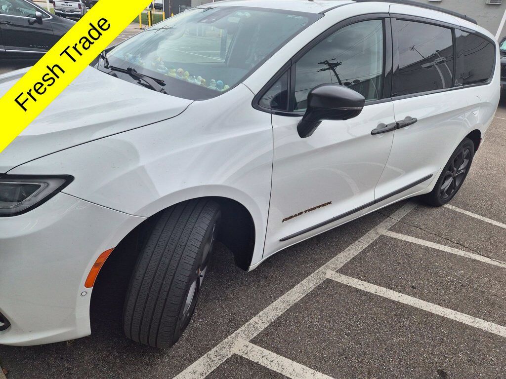 2024 CHRYSLER Pacifica
