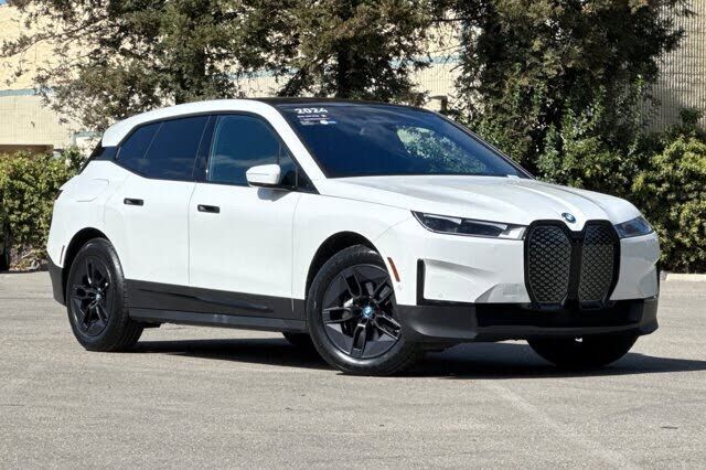2024 BMW iX