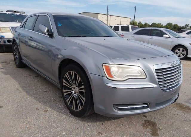 2011 CHRYSLER 300