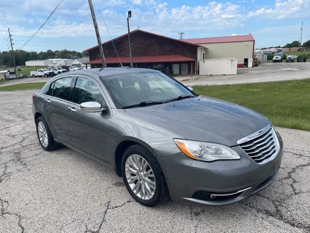 2011 CHRYSLER 200