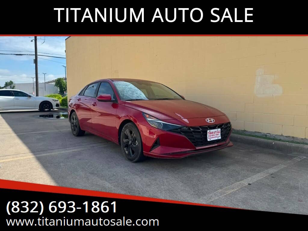 2022 HYUNDAI Elantra