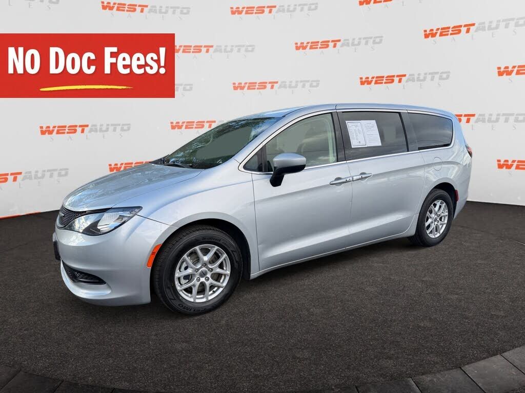 2023 CHRYSLER Voyager