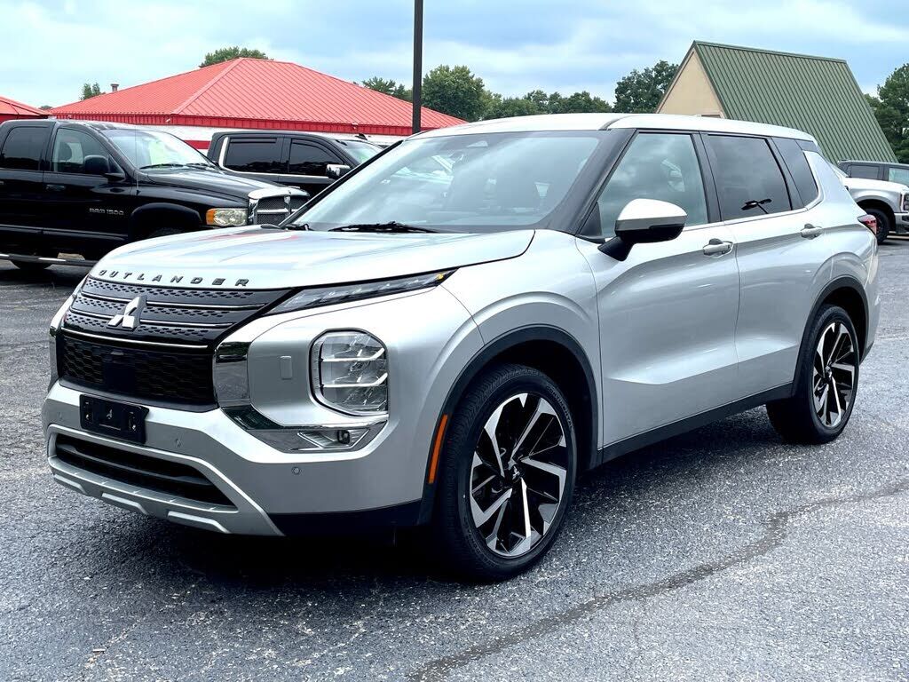 2022 MITSUBISHI Outlander