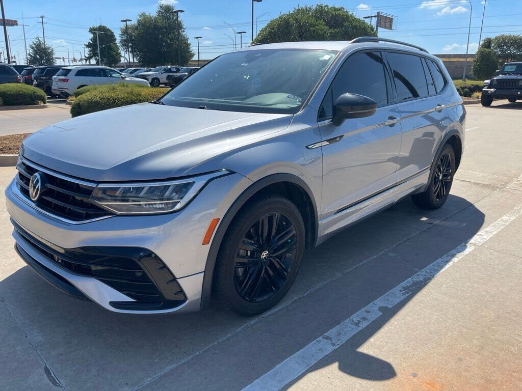 2022 VOLKSWAGEN Tiguan