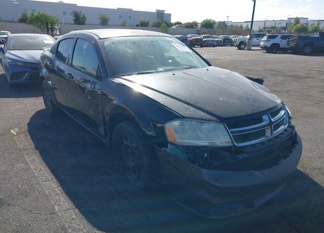 2014 DODGE Avenger