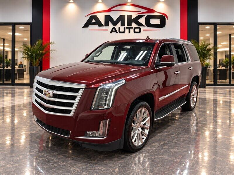 2017 CADILLAC Escalade