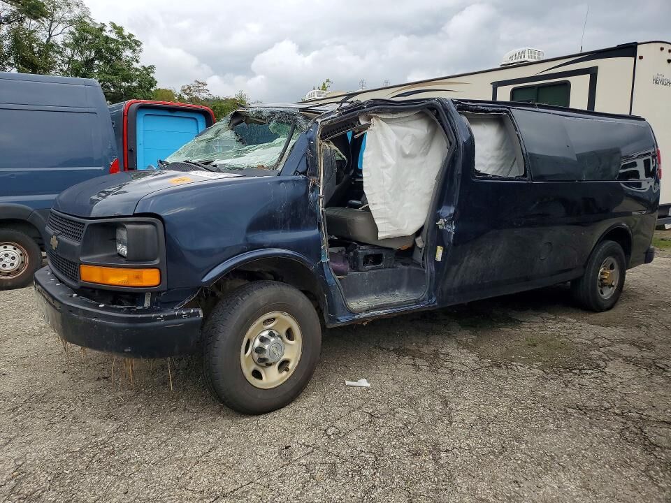 2013 CHEVROLET Express