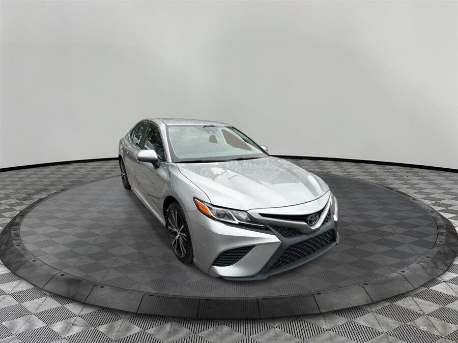 2020 TOYOTA Camry