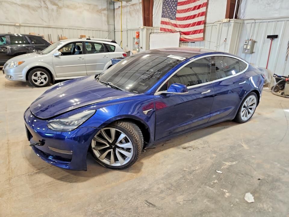 2018 TESLA Model 3