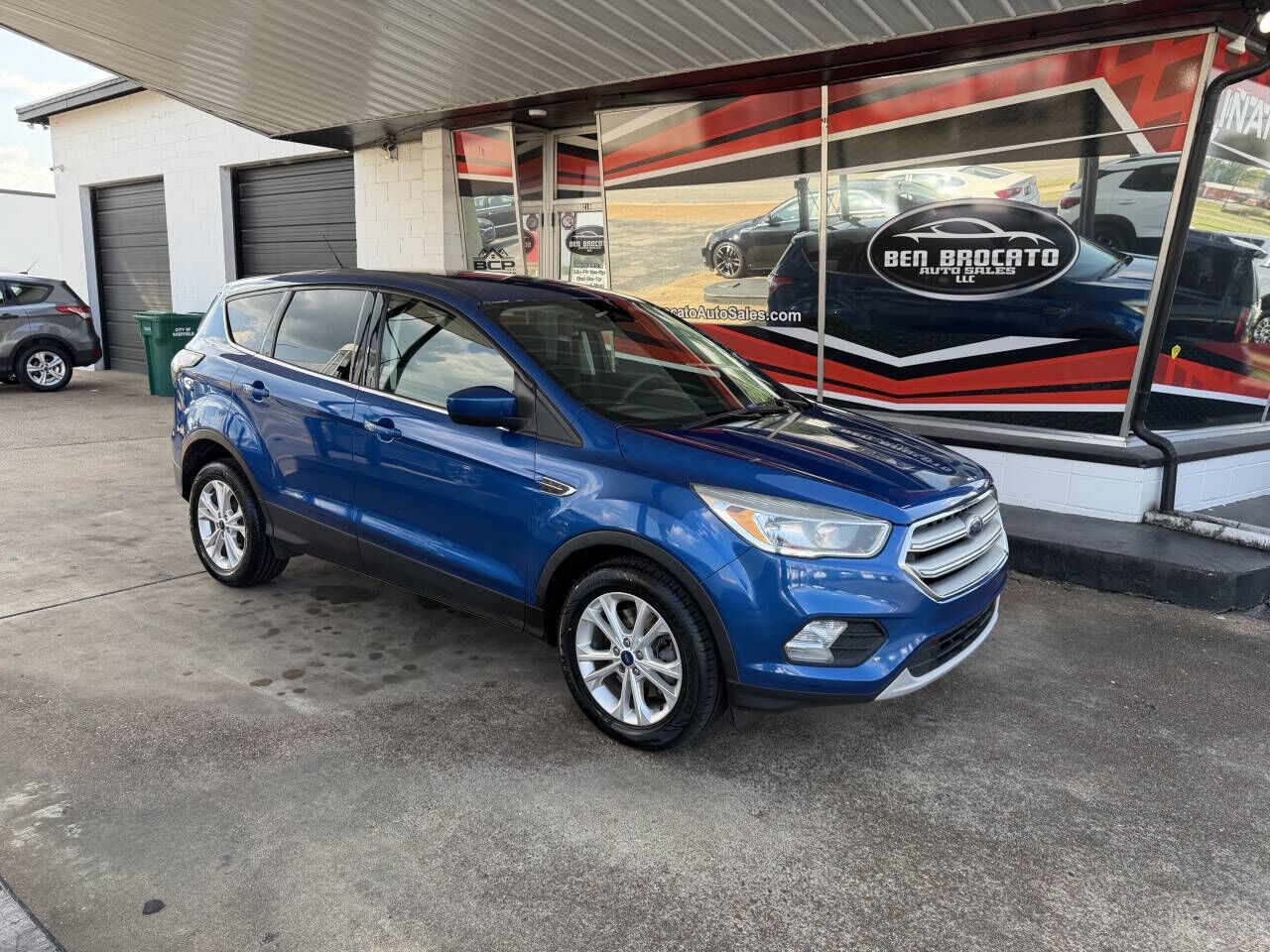 2017 FORD Escape