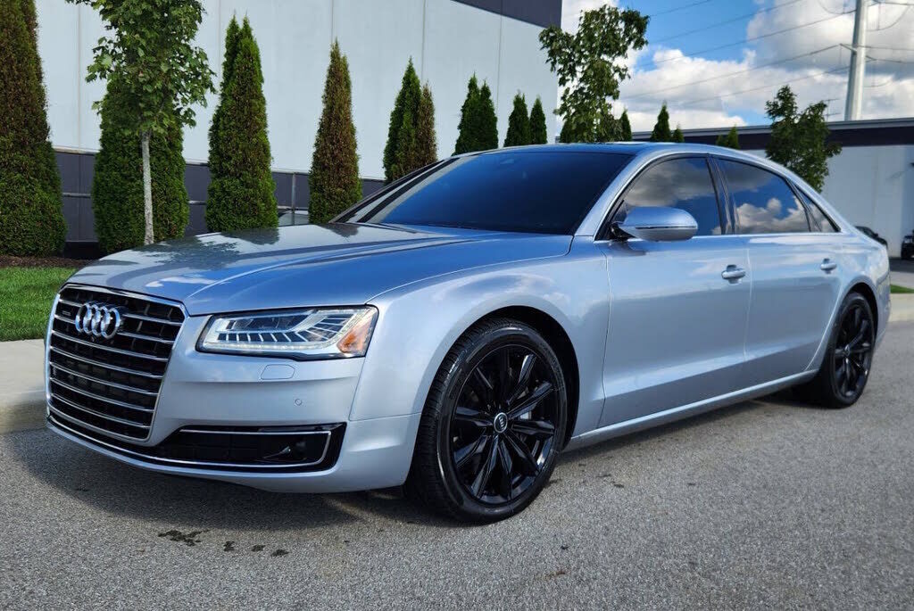 2016 AUDI A8
