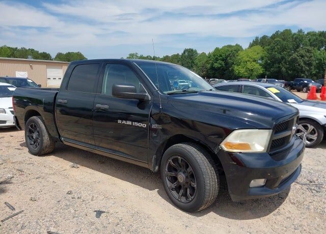2012 DODGE Ram