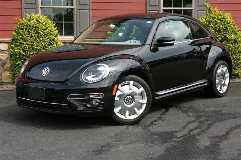 2019 VOLKSWAGEN Beetle
