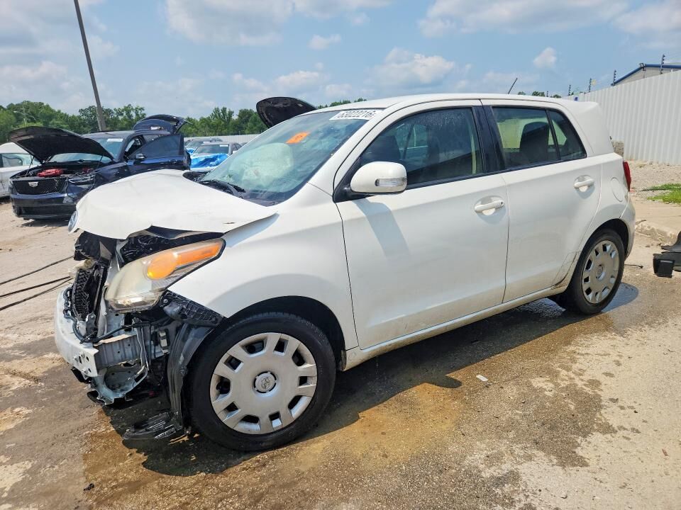 2014 TOYOTA SCION