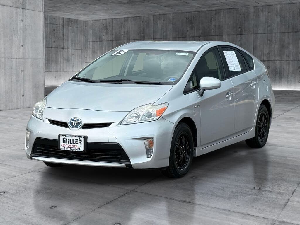 2013 TOYOTA PRIUS