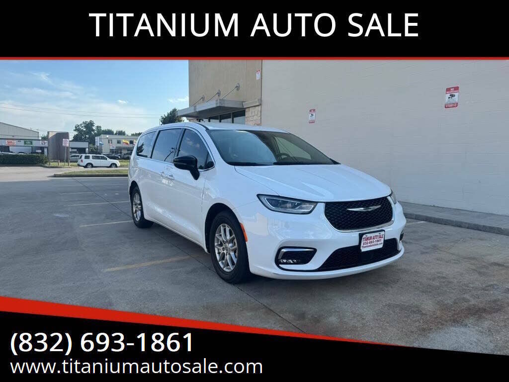 2024 CHRYSLER Pacifica