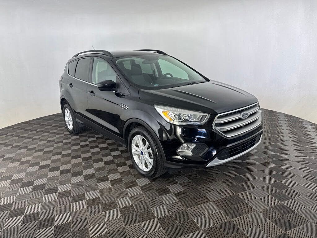 2017 FORD Escape