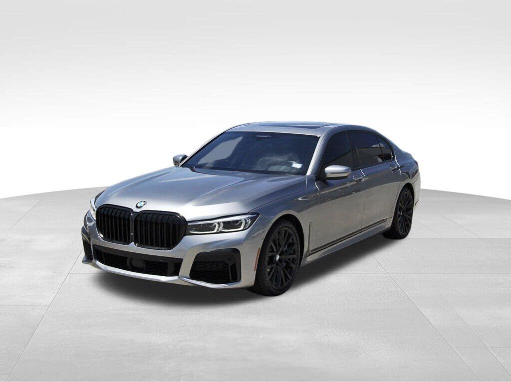 2022 BMW 750i