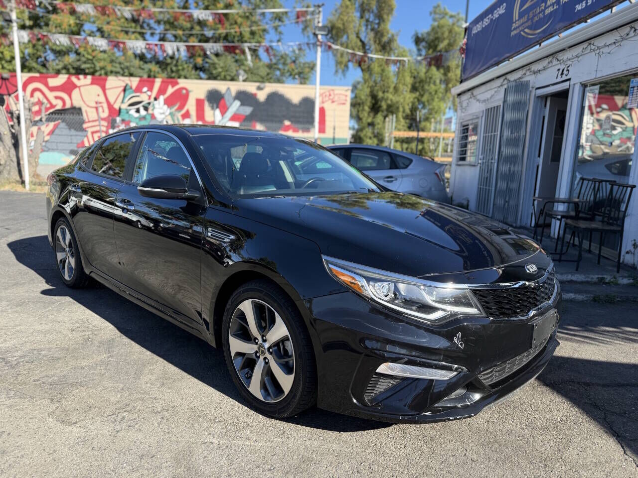 2019 KIA Optima