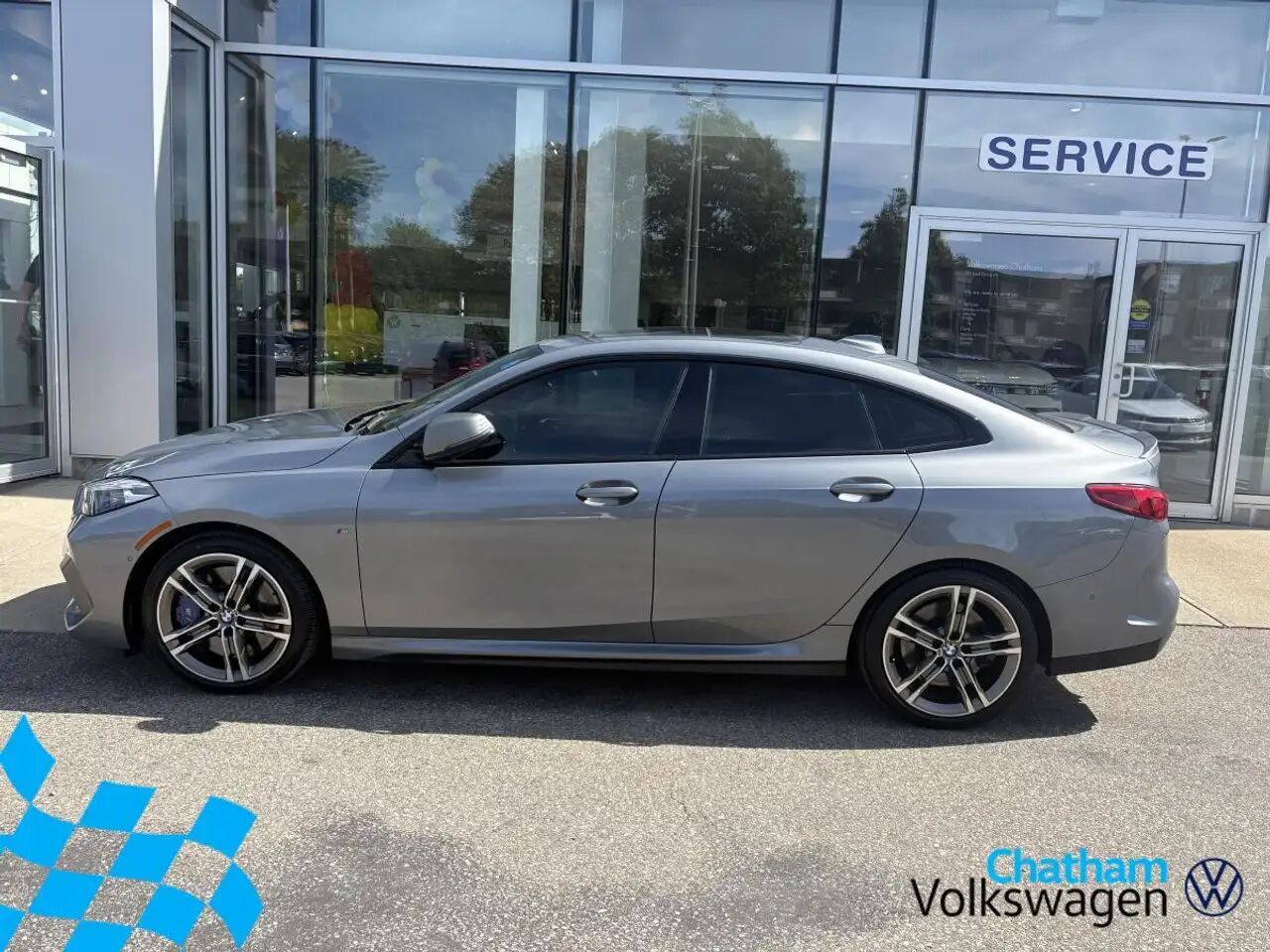 2022 BMW M235i