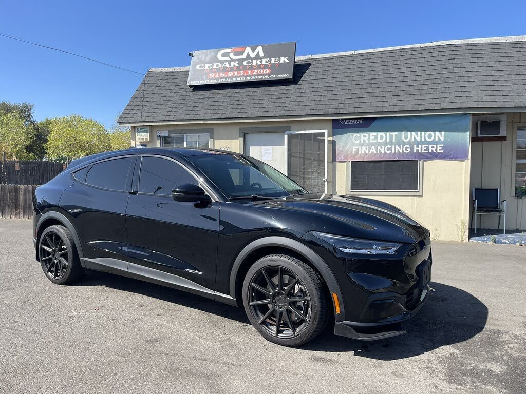 2021 FORD Mach-E
