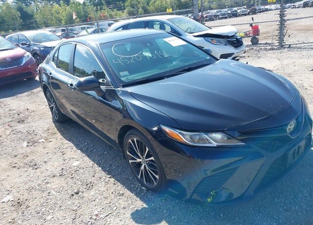 2019 TOYOTA Camry
