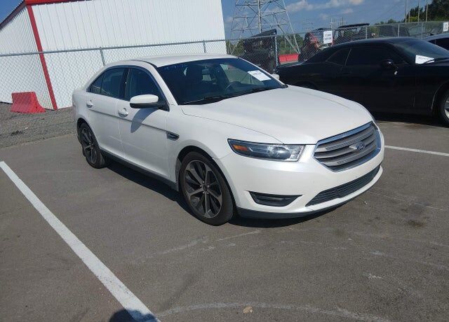 2016 FORD Taurus