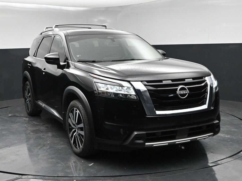 2024 NISSAN Pathfinder