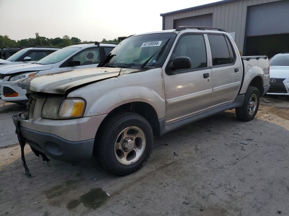 2004 FORD Explorer
