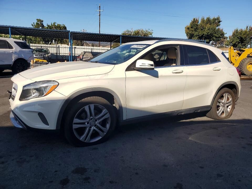 2015 MERCEDES-BENZ GLA-Class