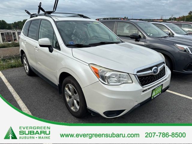 2015 SUBARU Forester