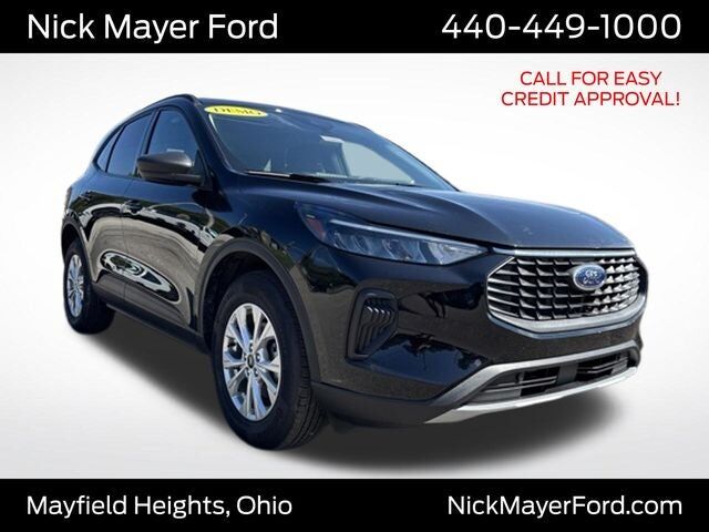 2025 FORD Escape