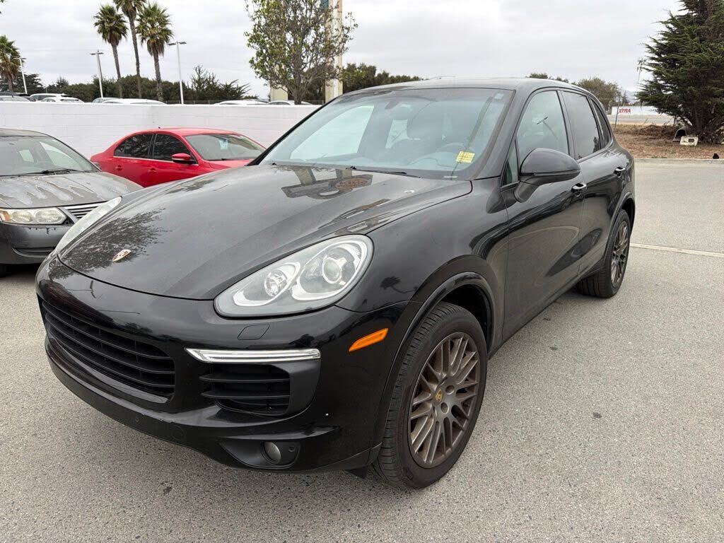 2017 PORSCHE Cayenne