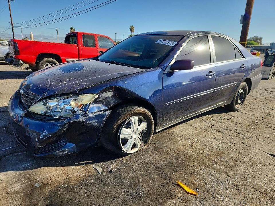 2004 TOYOTA Camry