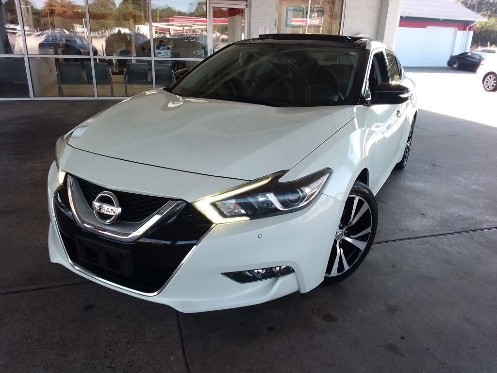 2017 NISSAN Maxima