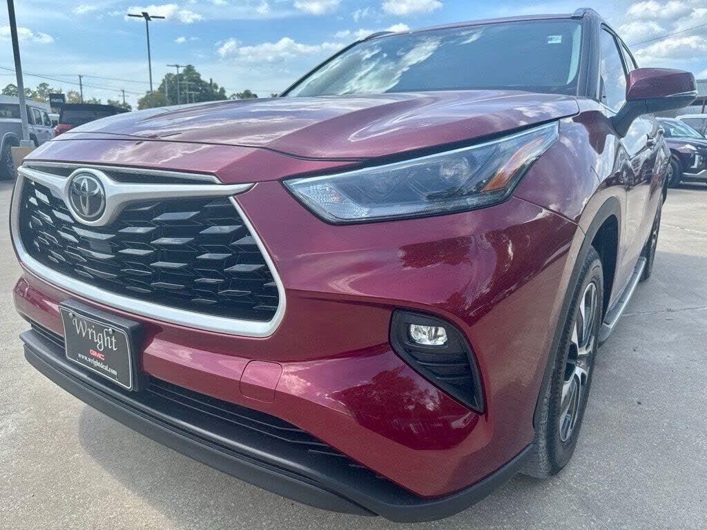 2021 TOYOTA Highlander