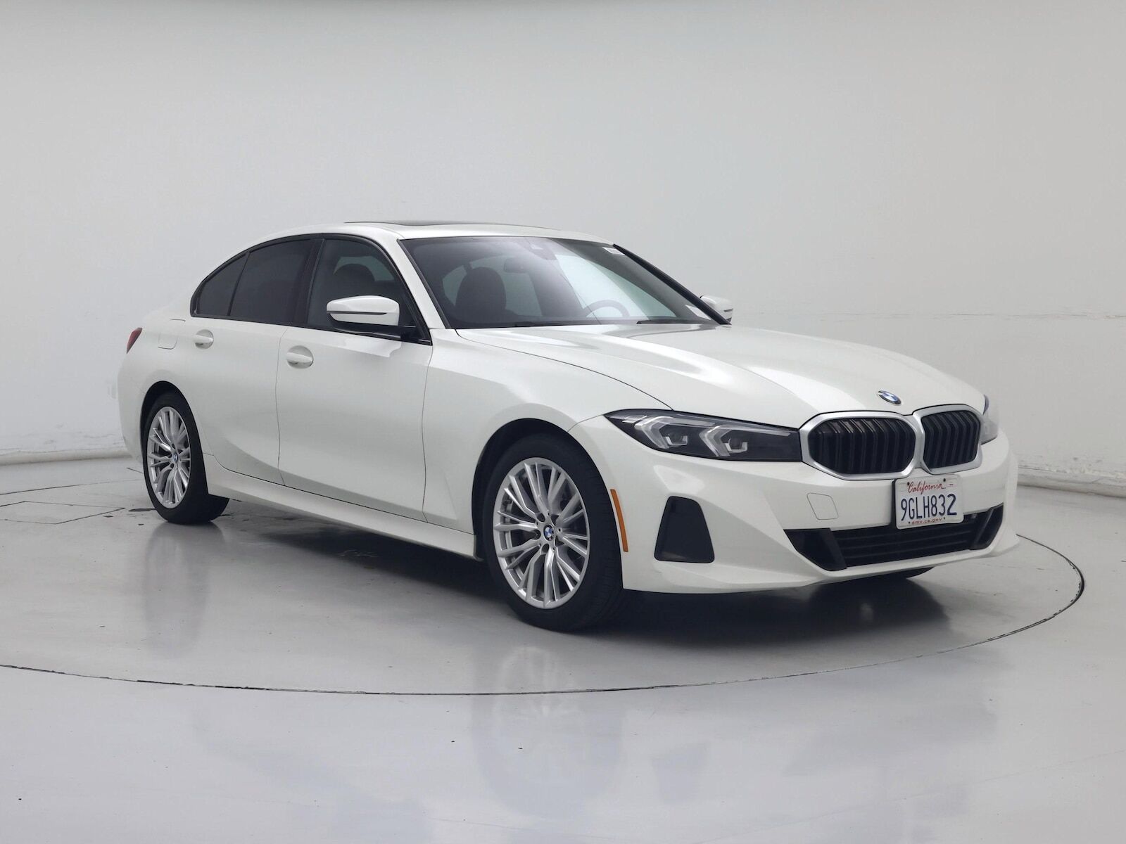 2023 BMW 330i