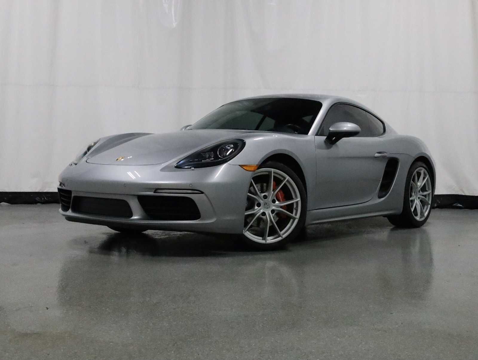 2018 PORSCHE 718
