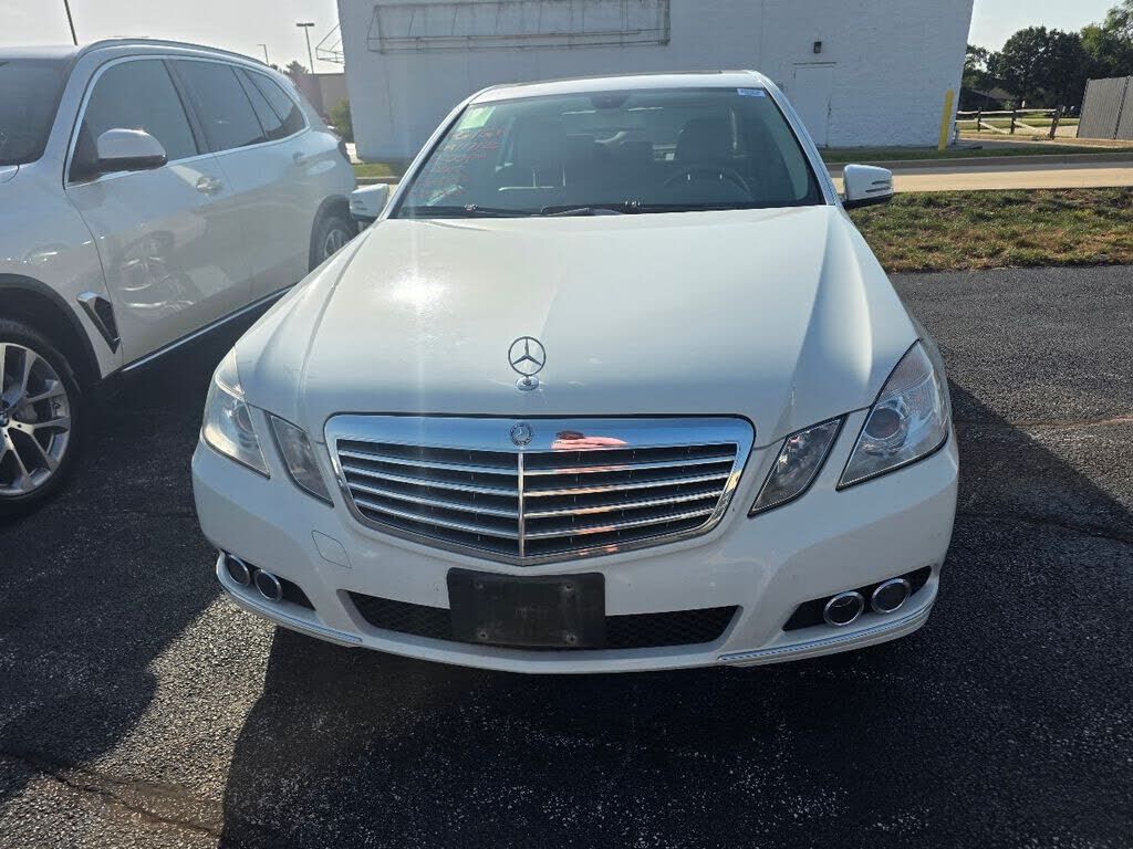 2011 MERCEDES-BENZ E-Class