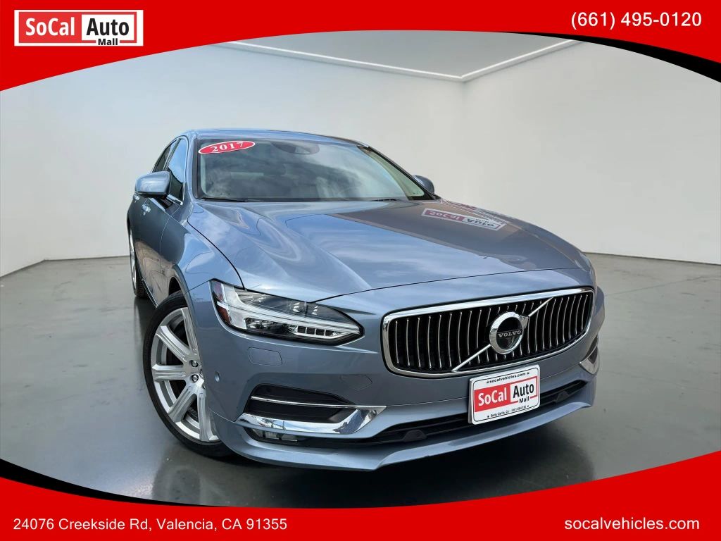 2017 VOLVO S90