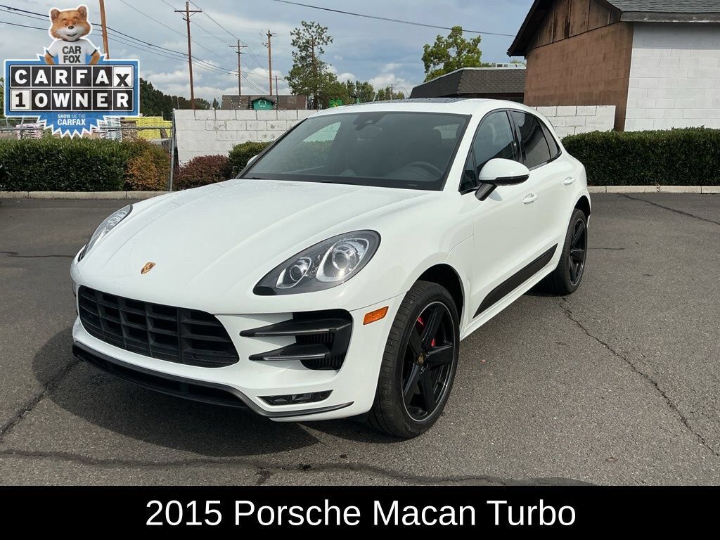 2015 PORSCHE Macan