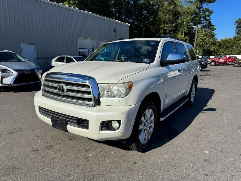 2011 TOYOTA Sequoia